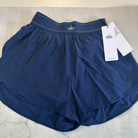 Women's Alo Yoga Shorts Casual Athletic Pants Size M - Picture 5 of 5